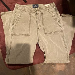 American Eagle Women’s Capri pants